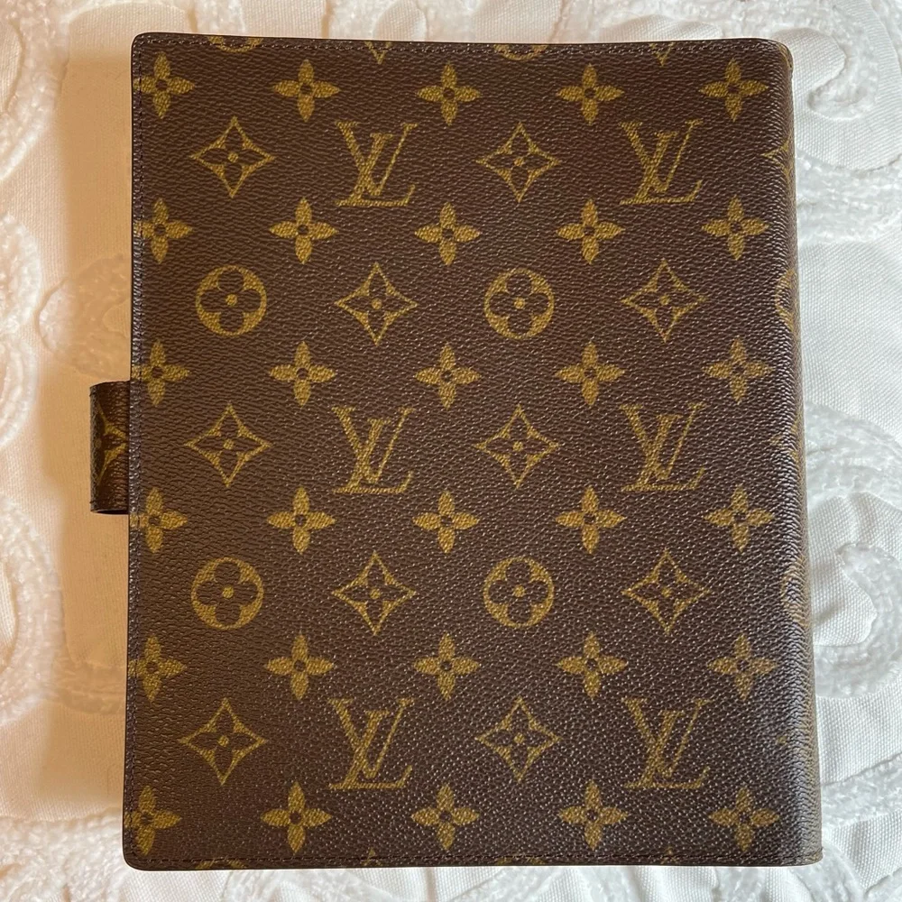 ❌SOLD!❌ Authentic Louis Vuitton Brown Monogram Large (GM) Agenda Cover - Picture 2 of 16